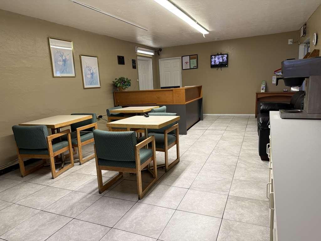 Americas Best Value Inn Уэндовер Ресторан фото